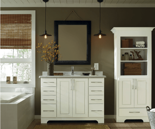 Full Bathroom 7